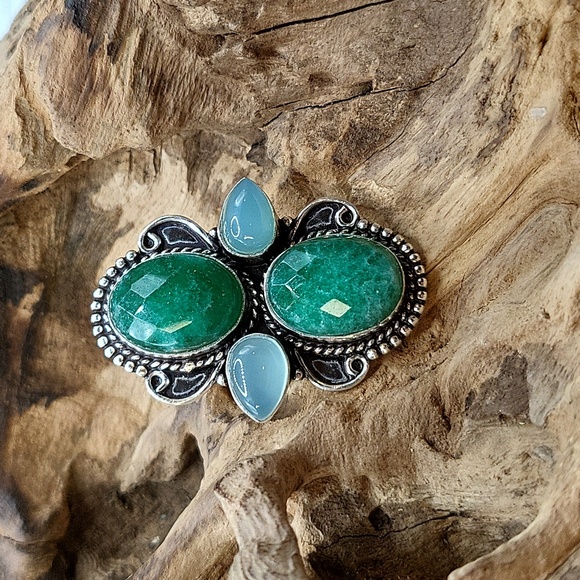 Simulated Emerald & Onyx Ring - 925 Plated - Picture 5 of 8